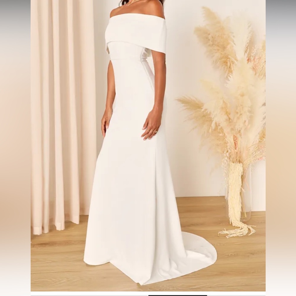 Exceptional Romance White Off-the-Shoulder Mermaid Maxi Dress
